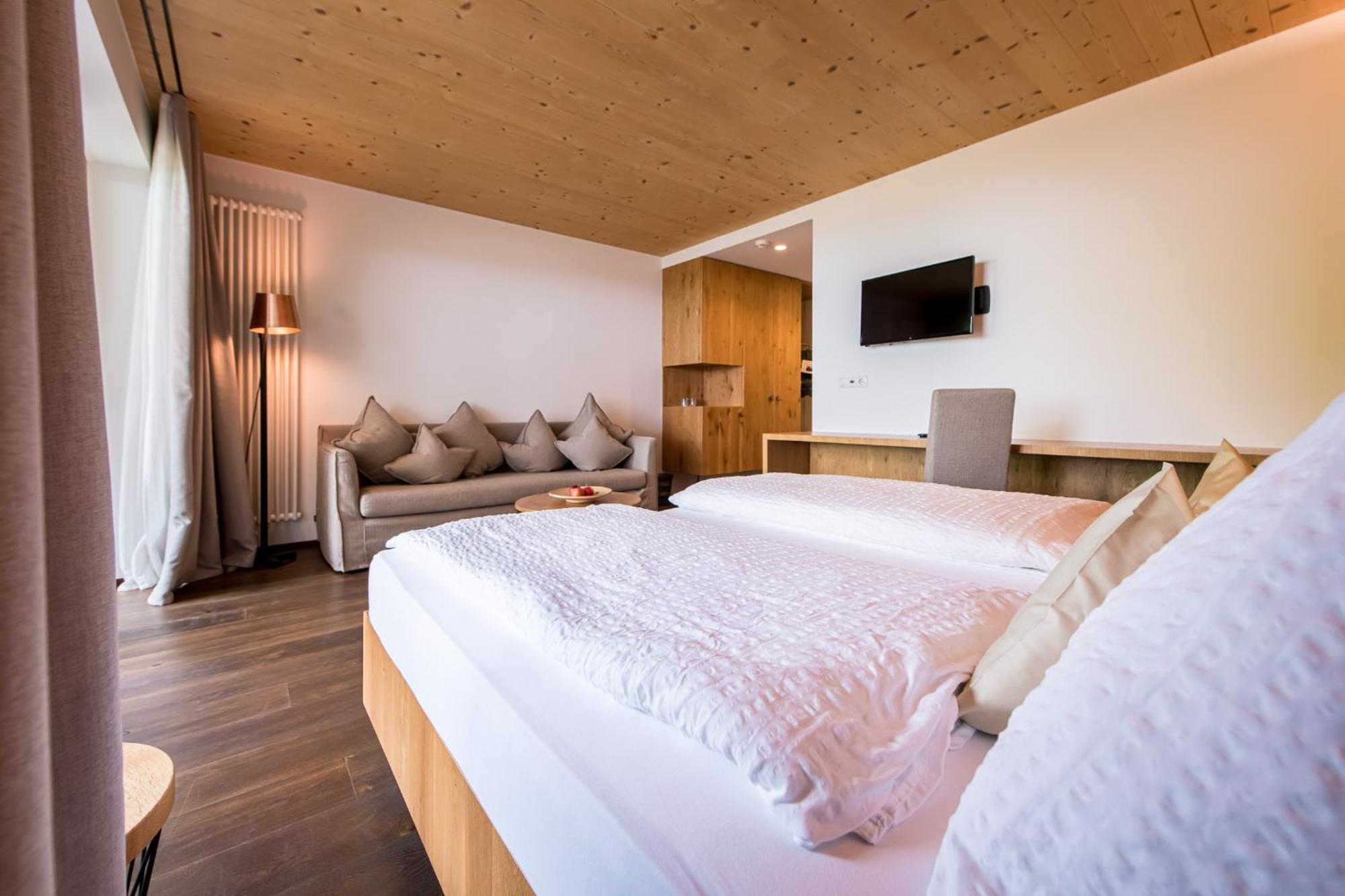 Kronplatz-Resort Hotel Kristall Olang Ngoại thất bức ảnh